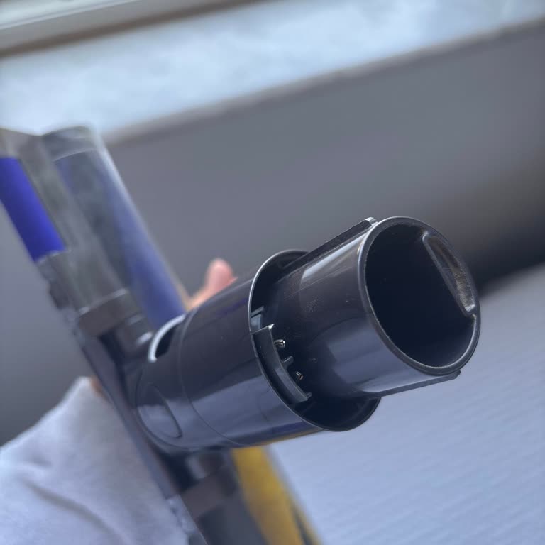 Dyson V12 Lazer Başlığının Garanti Dışı Bozulması Ve Müşteri Temsilcisinin Umursamaz Tutumu