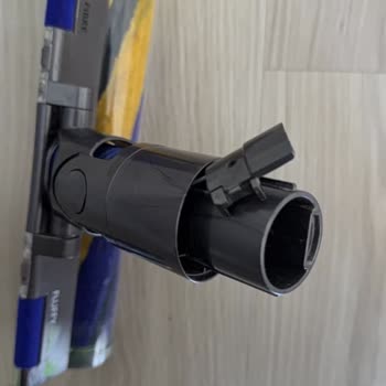 Kırılan Dyson Başlığı Üretim Hatası Olarak Ücretsiz Değişim Talep Ediyorum