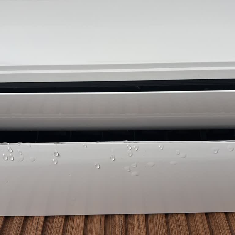 Klimadan Su Sızıntısı Televizyonu Yıktı, Servis Geçiştirdi