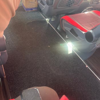 İki Saat Gecikme, Otobüs Değişimi, Hijyen Sorunları Ve Saygısız Personel