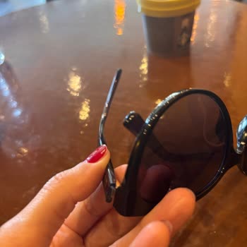 Atasun Optik'te Tommy Hilfiger Gözlüğün Kronik Arızası Ve Onarım Reddi