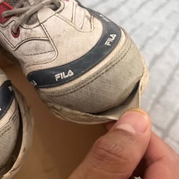 Suela despegada en zapato FILA Dory, solicito reembolso o reemplazo