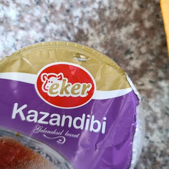 Bozuk Tavuk Ve Küflü Kazandibi İçin Tam İade Ve Denetim Talebi