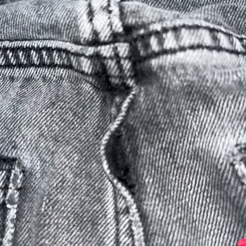 Levi's 2 Yıllık Yasal Garantiyi Reddederek Ürünü İncelemeyi Kabul Etmedi