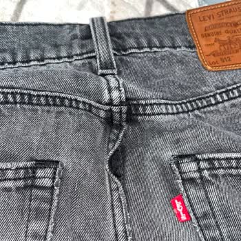 Levi's 2 Yıllık Yasal Garantiyi Reddederek Ürünü İncelemeyi Kabul Etmedi