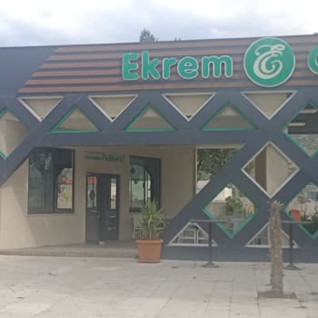 Ekrem Coşkun Döner Şubesinde Kaba Üslup Ve Yetersiz Hizmet