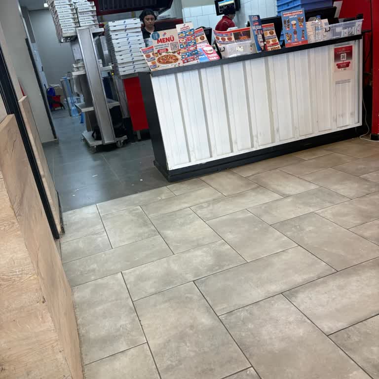 Hazır Görünen Siparişin Teslim Edilmemesi Ve Çalışanların İlgisiz Yaklaşımı