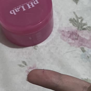 Phlab Collagen Jelly Krem’de Boya Gibi Yapay Pembelik Ve Uzun Süreli Yapışkanlık Şikayeti