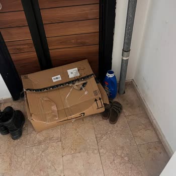 Kırık Ürün Tesliminde Kargo Görevlisinin İhmaline Şikayet
