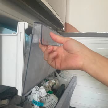 Beko Dondurucu Çekmece Şeffaf Ön Yüzlerinin Kırılması Ve Değişim Talebi
