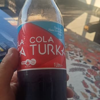 Cola Turka Şişesinde Mazot Kokusu: Sağlık Endişesi Ve Güven Kaybı