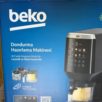 Üç Bardak Olması Gereken Dondurma Makinesinde Eksik Bardak Ve Çözüm Talebi