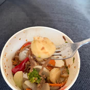 Noodle Yok, Sebzelerle Dolu Sipariş İçin İade Talebi