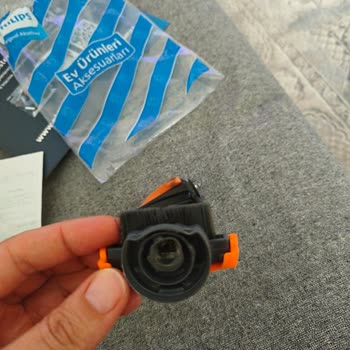 Philips XC7040 Dikey Süpürge Fırça Başlığı Sürekli Bozuluyor Ve Ücretli Değişim Talep Ediliyor