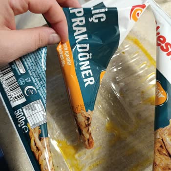 Hazır Piliç Dönerde Çiğ Parça Ve Gıda Güvenliği Endişesi