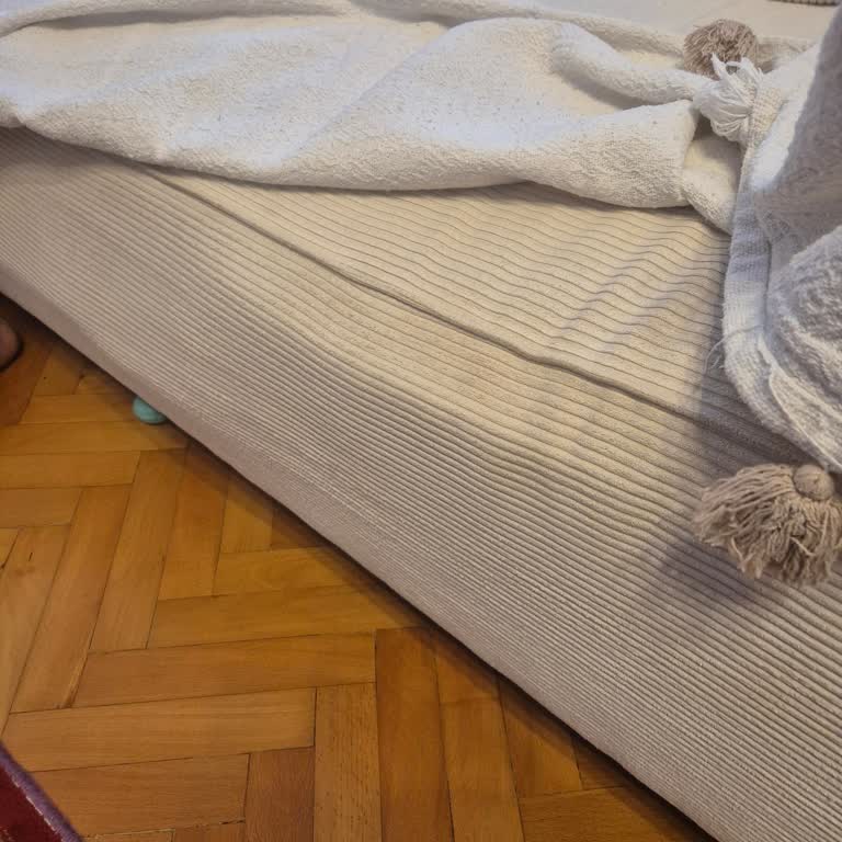 Garanti Kapsamında Çöken Koltuk Ve Yetersiz Servis