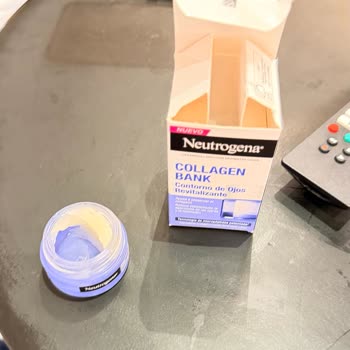 Neutrogena Göz Çevresi Kremi Yarı Boş Gelen Ürün İçin Değişim Talebi