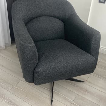 Mondi Home'dan Aldığım Berjer Bir Ayda Kırıldı