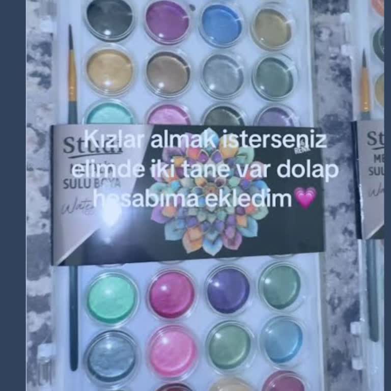 Studi Metalik Sulu Boya Kısa Sürede Tükendi, Gerçek Kullanıcılar Mağdur