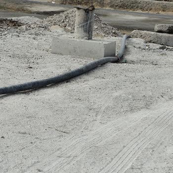 Sondaj Çamuru Ev Girişimizi Sağlık Ve Güvenlik Açısından Tehlikeye Sokuyor