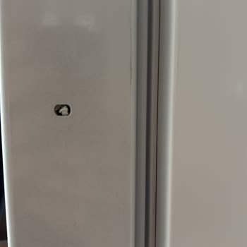Media Markt'ta Ayıplı Buzdolabı İadesi Gecikmesi Ve Bilgi Eksikliği