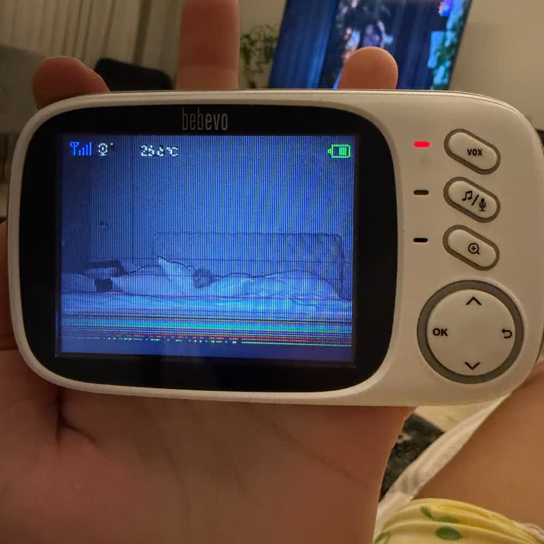Yeni Değişen Ekranın Kısa Sürede Bozulması Ve Bebek Güvenliği Endişesi