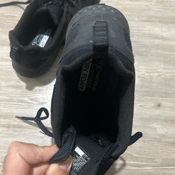 Skechers Ayakkabısında Kısa Sürede Dikiş Atması Ve Taban Çökmesi, Mağazanın Çözüm Sunmaması