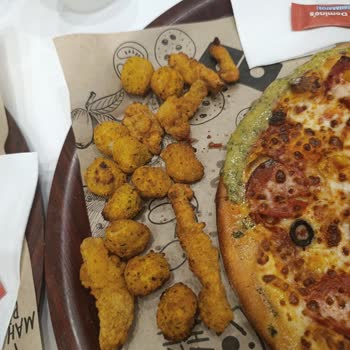 Domino’s Pizza’da Sarımsaklı Kenar İhmali Ve Kaba Personel Davranışı