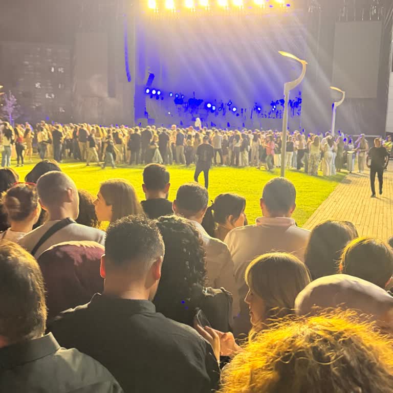 Kapasite Aşımı Ve Güvensiz Ortam Nedeniyle Konser Mağduriyeti