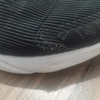 Nike Ayakkabısının Kısa Sürede Yırtılması Ve Garanti Reddi