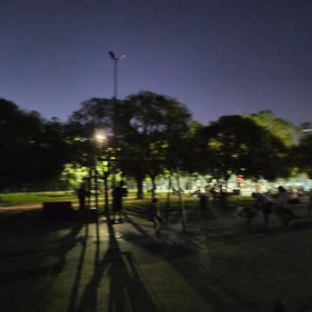 Caddebostan Çocuk Parkı Gece Aydınlatma Yetersizliği Güvenliği Tehdit Ediyor