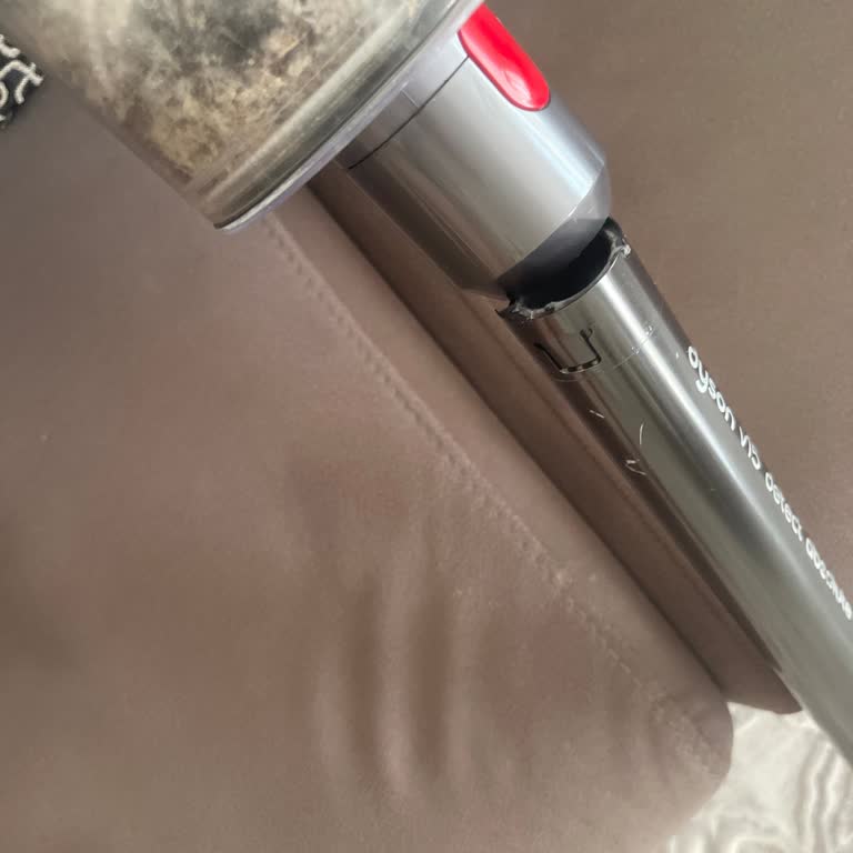 Dyson W15'te Sürekli Mekanik Arızalar Ve Üç Parça Değişim Sorunu