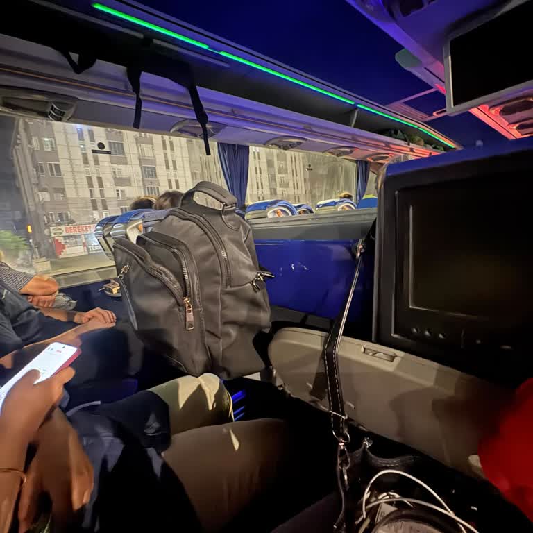 Gençbus'tan Uzun Bekleme Ve Konforsuz Araç