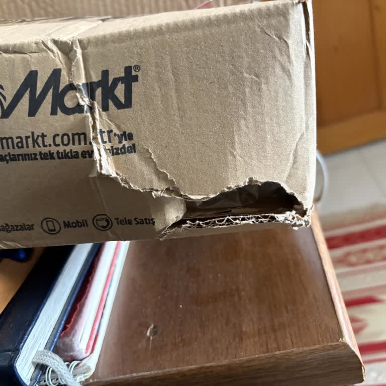 Media Markt'tan Gelen Yırtık Kargo Kutusu Ve Yayınlanmayan Şikayet