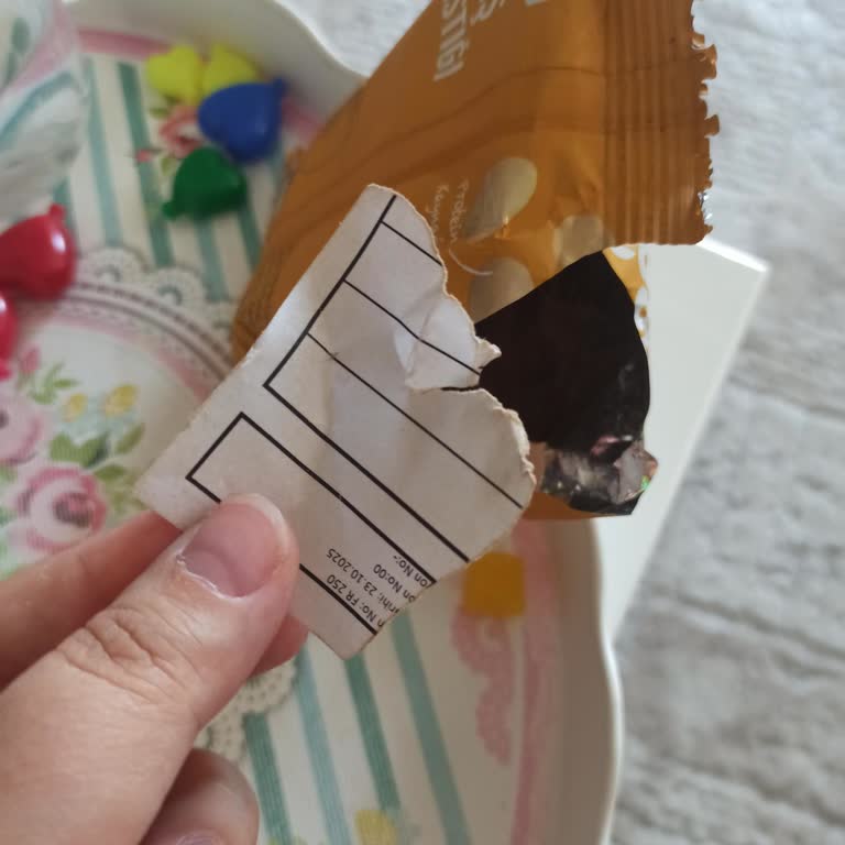 Çerezya Yer Fıstığında Kağıt Parçası Bulunması Gıda Güvenliğini Tehdit Ediyor