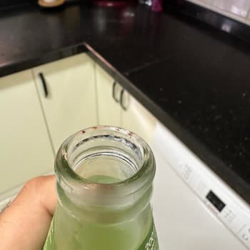 Avşar Soda Şişesindeki Siyah Lekeler Sağlık Ve Hijyen Sorunu