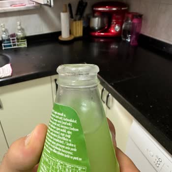 Avşar Soda Şişesindeki Siyah Lekeler Sağlık Ve Hijyen Sorunu