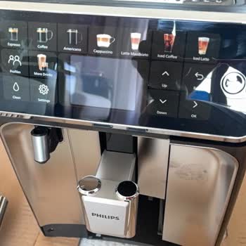 Media Markt'tan Aldığım Philips Kahve Makinesi Ayıplı Ve Kirli Olarak Teslim Edildi