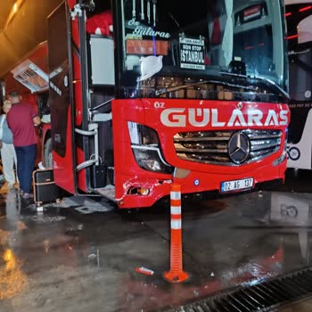 Otobüs Kazası Ve Şoförün Bırakmasıyla 17 Saat Süre Güvensiz Yolculuk