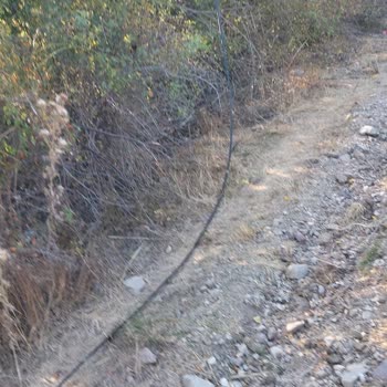Yerde Kablolar Nedeniyle İnternet Kesintisi Ve Güvenlik Riski