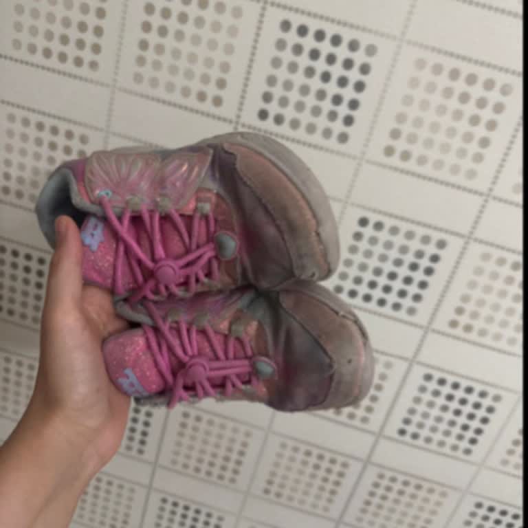 Skechers Çocuk Ayakkabısı 3 Ayda Deforme, Destek Yok