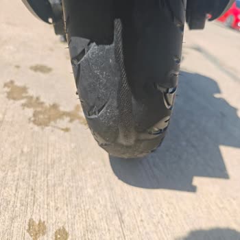 Motosiklette Anlas Lastiklerinin Tekrarlayan Erken Aşınması Ve Patlaması Güvenliği Tehlikeye Atıyor