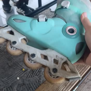 Decathlon'dan Alınan Paten İçin Fren Bulunamıyor, Çocuk Yaralanıyor