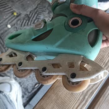 Decathlon'dan Alınan Paten İçin Fren Bulunamıyor, Çocuk Yaralanıyor