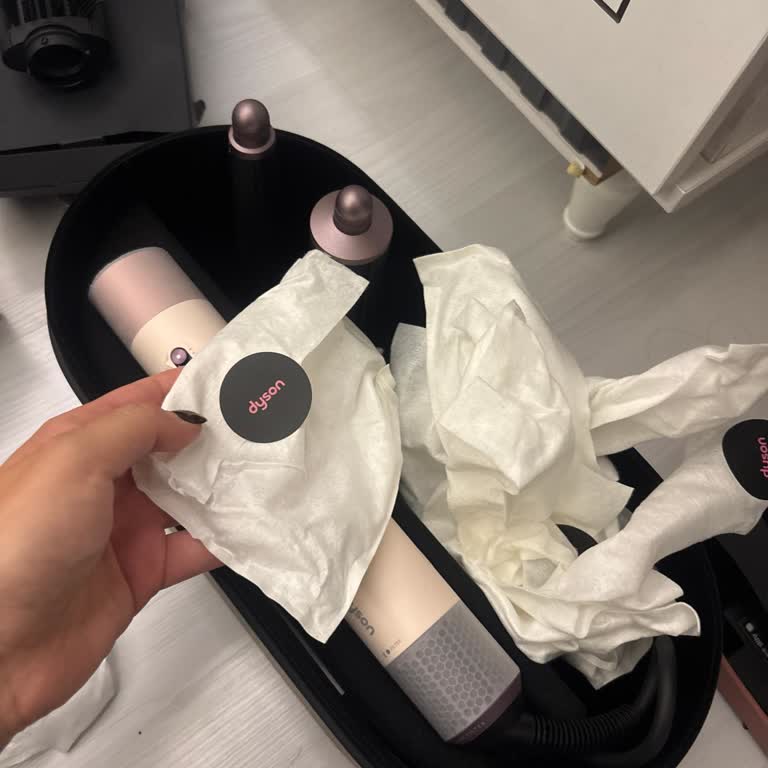 Dyson Airwrap Sıfır Olmadı Ve Kullanılmış İzlenimi Verdi