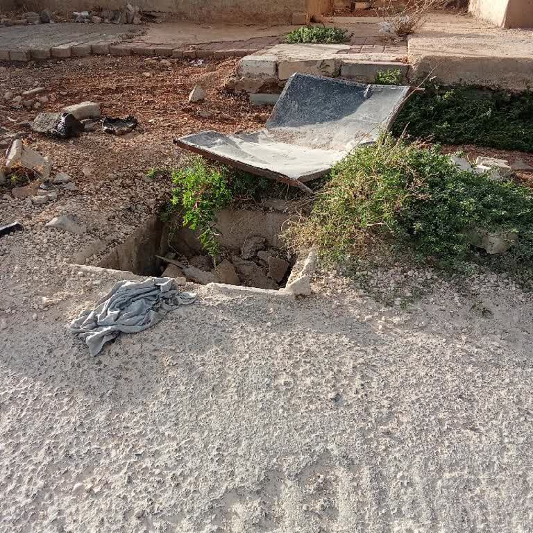 Yenice Mahallesindeki Açık Rögar Yol Ve Yaya Güvenliğini Tehlikeye Atıyor