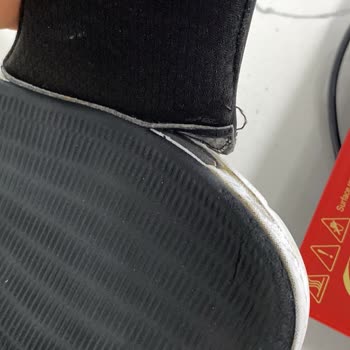 Skechers Terliği Ayıplı, Boyner Kullanıcı Hatası Dedi