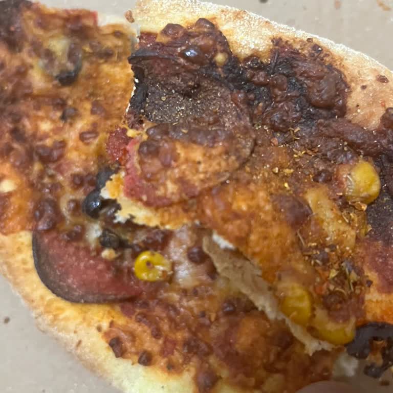 Kasımpaşa Şubesinde 1,5 Saat Gecikmeli Soğuk Pizza Ve Saygısız Müdür