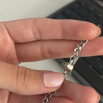 Kalitesiz Bileklik Ve Teslim Edilmeyen Tamir Süreci İçin Tam İade Talebi