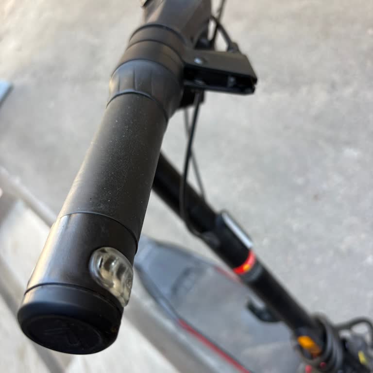 Segway ZT3 Pro Sağ Fren Kolu Parçası Bulunamıyor Ve Güvenlik Sorunu